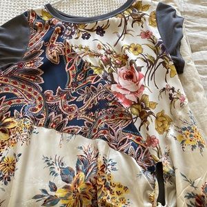 Beautiful tie side blouse bought from anthropology, maker Tiny.  Size medium